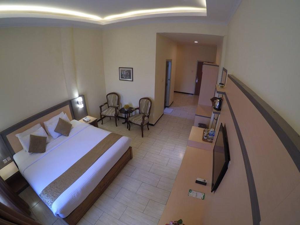 Jepara Indah Hotel Exterior photo